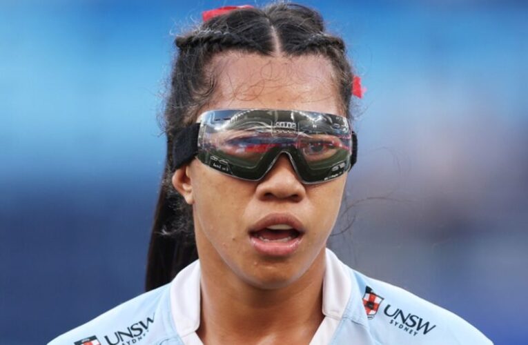 She is the twin sister of Edgar Davids. Or maybe not… soccer Archivi – Sportal.eu