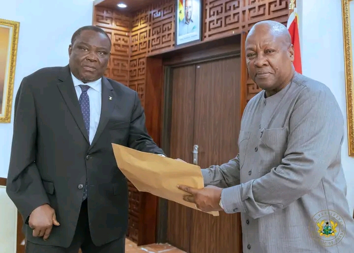 Article 146 committee submits first report on petitions seeking removal of Chief Justice.