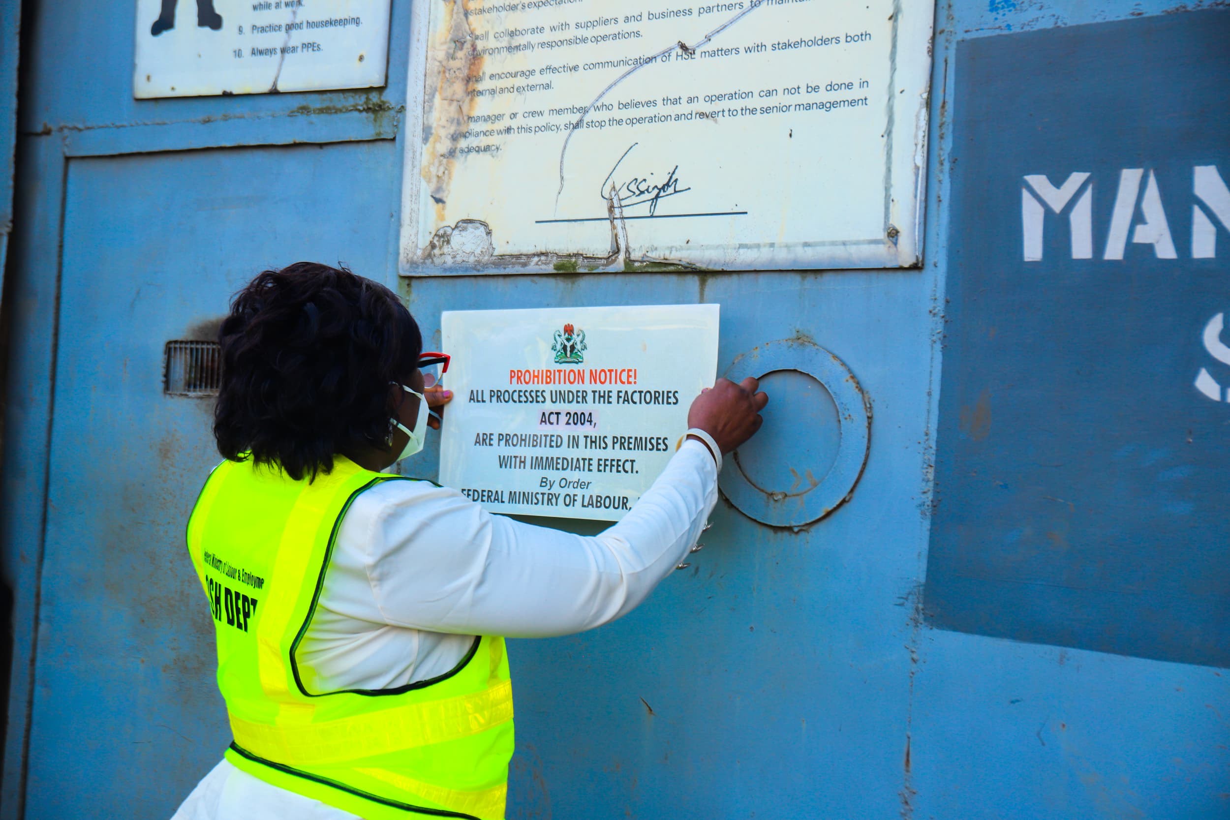 Lead Poison: Nigerian govt shuts down recycling company after PREMIUM TIMES/The Examination investigation
