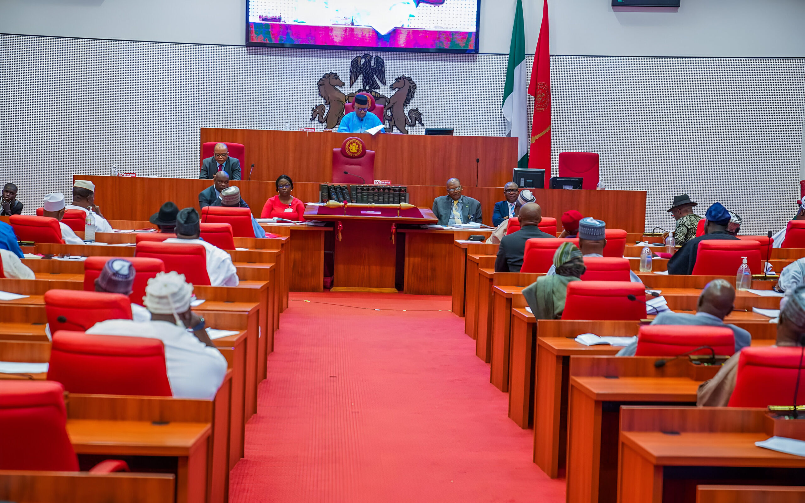 Insecurity: Nigerian lawmakers consider reviewing firearm law to allow citizens to own guns