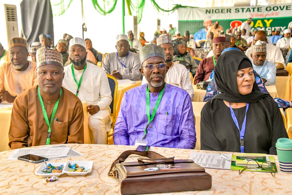 Niger Gov Bago stresses on teamwork, synergy among govt officials